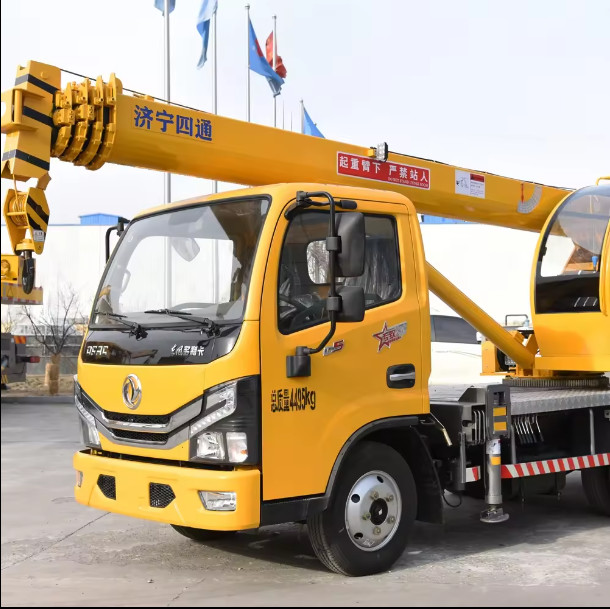 Used 5 Ton 10 Ton Hydraulic Telescopic Boom Truck Crane Produced In China
