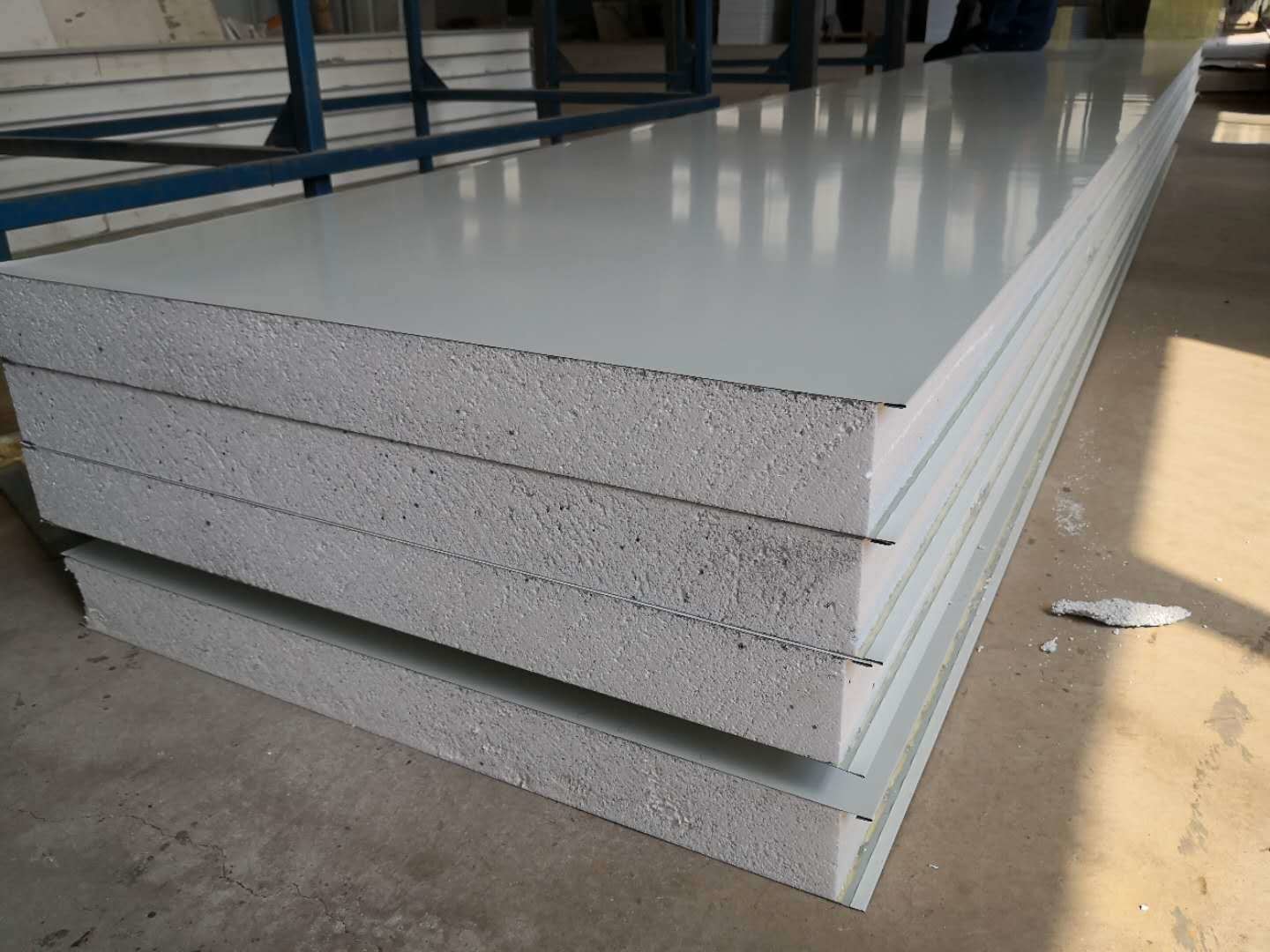 Color Steel EPS Sandwich Panel Insulated Metal Roof Panels OEM