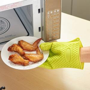 China high quality traditional long silicone oven heat gloves hot mitts on sale