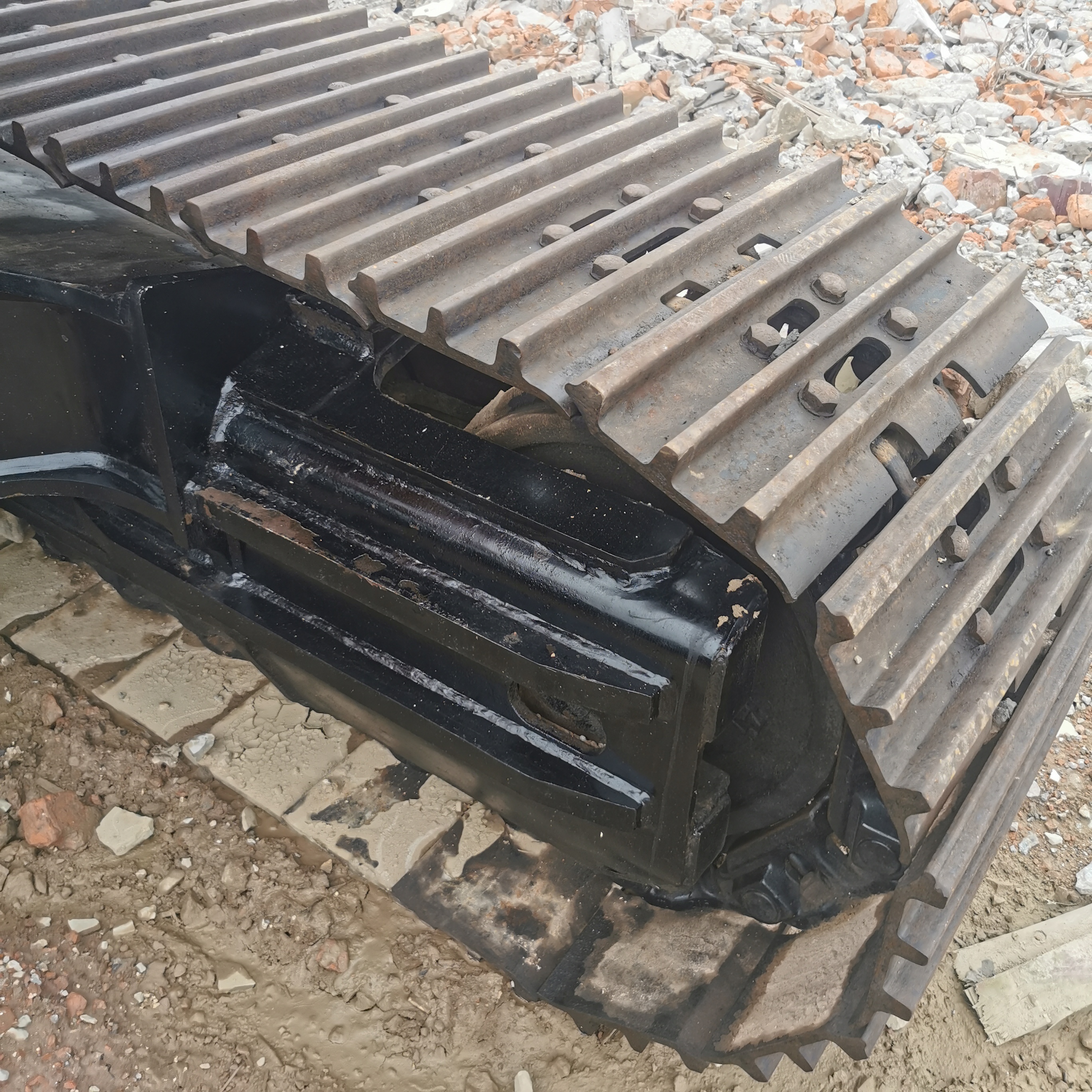 Low Working Hours Doosan DH420LC-7 Excavator with 218KW Power and 1.9m3 Bucket Capacity