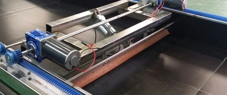 miniture linear actuator remote control 200mm 12v 1200N (120KG) force, waterproof 12vdc mini track actuators push pull