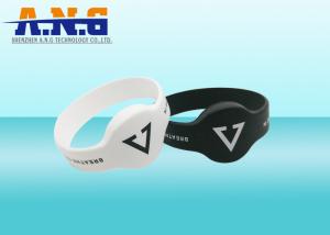 China Comfortable Rfid Silicone Wristbands And Cashless Ticketing For Concerts wholesale