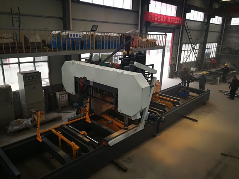 1500mm Large Sawmill Hydraulic Bandsaw Machine Horizontal Wood Band Saw Mill
