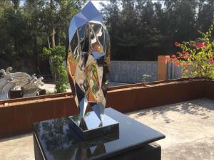 China Polyhedral Indoor Metal Sculptures , Indoor Abstract Metal Art Sculptures wholesale