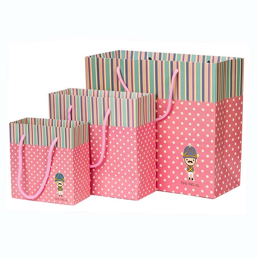 Biodegradable Kraft Paper Bags With Handles Exquisite Gift Retail Shopping Bags