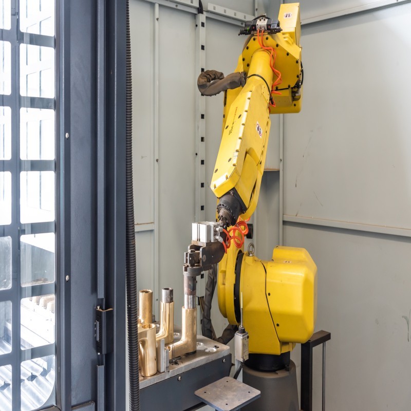 High Precision Low Noise Robot CNC Grinder For Automotive Wheel Hub Hardware Casting Automation Deburring