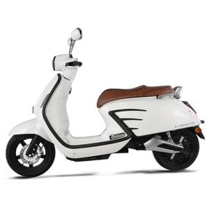 China LED Light Electric Mobility Scooter Dimension 1875 * 700 * 1140mm Net Weight 88kg wholesale
