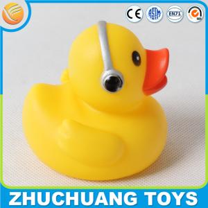 China 6P pvc free colorful paintings rubber floating ducks wholesale