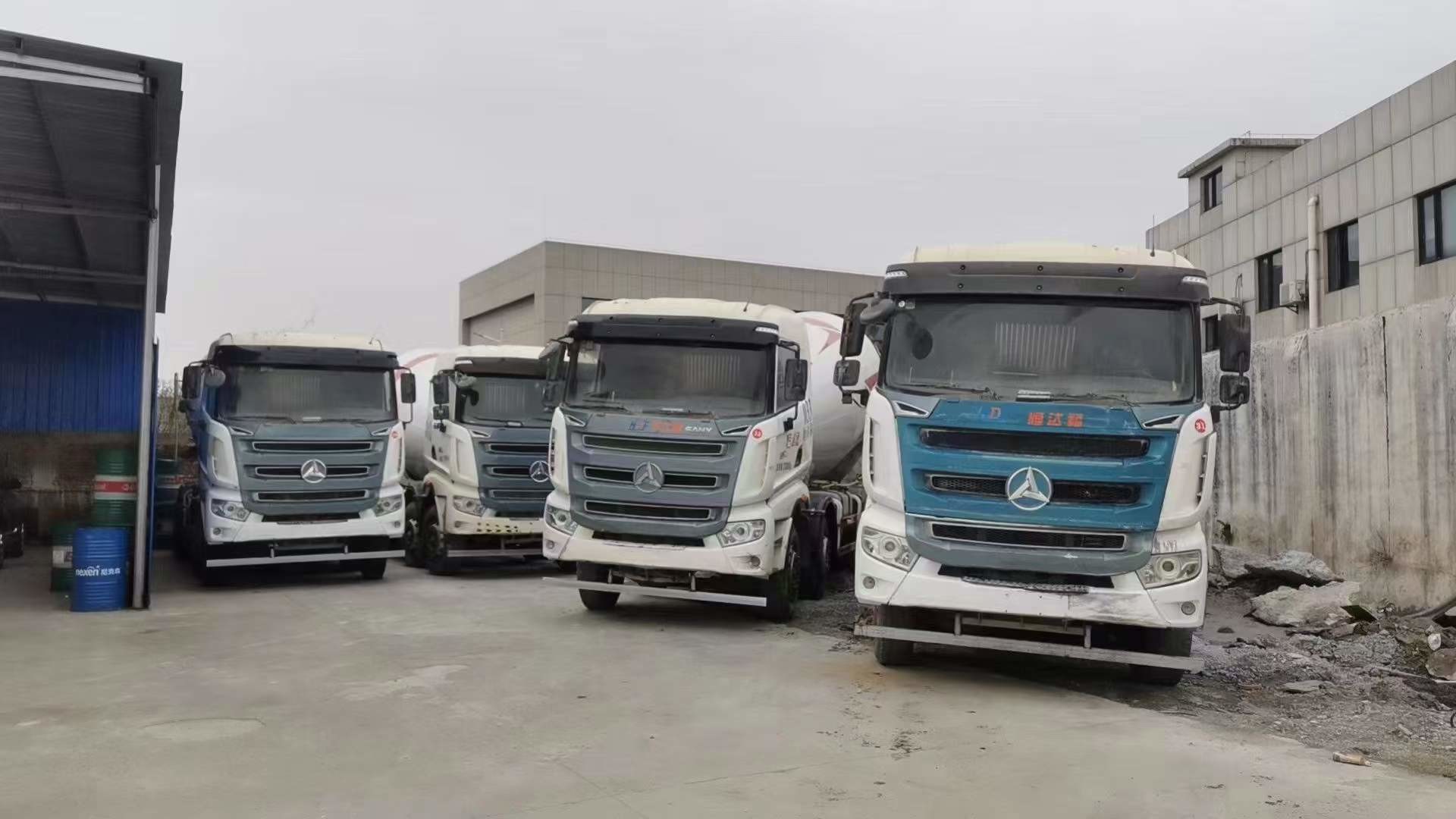 9JS150TA-B Transmission Used Concrete Mixer Truck 247 KW 10300×2490×3985mm
