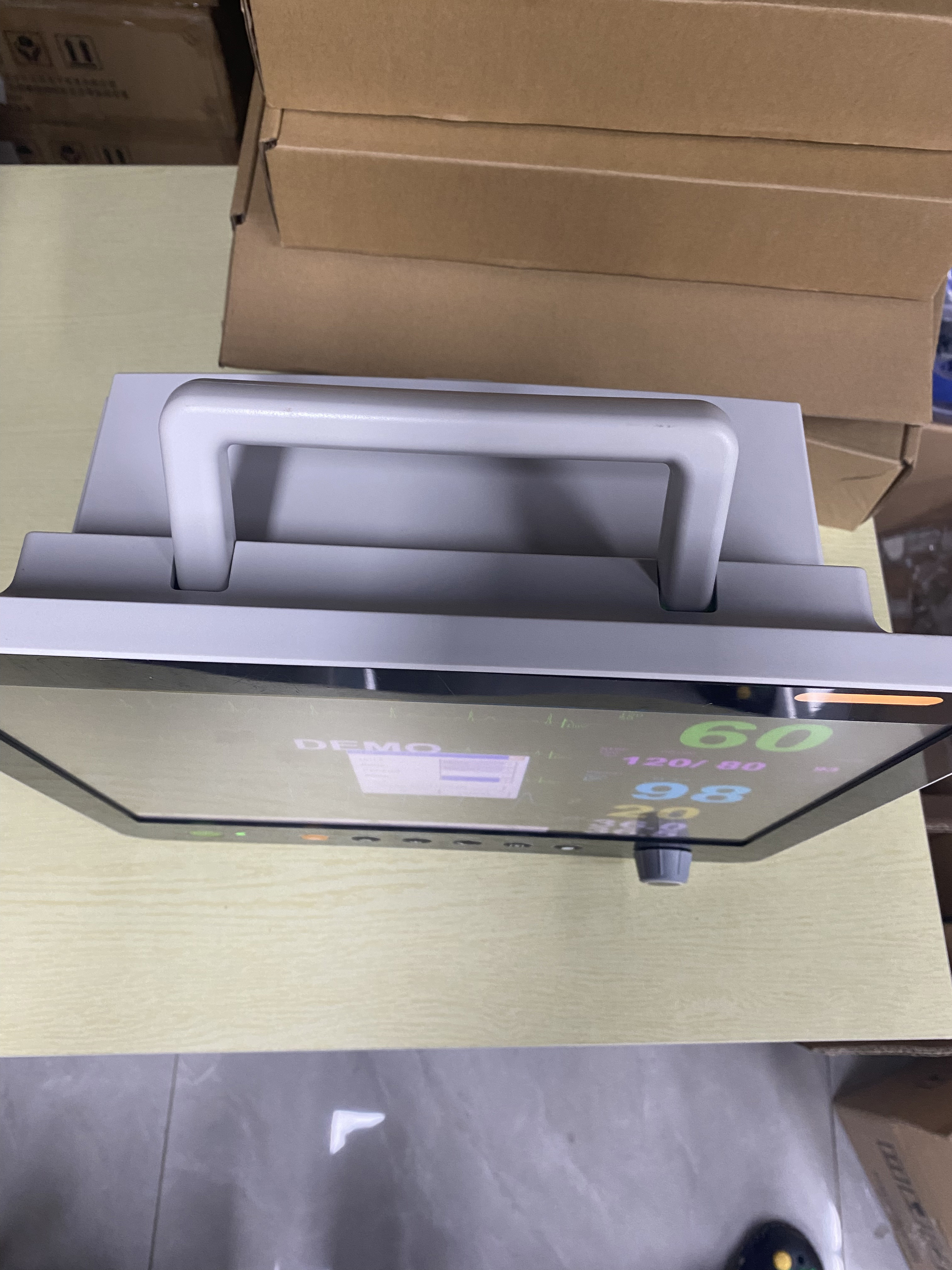 Compact Multi Parameter Patient Monitor With Rechargeable Battery