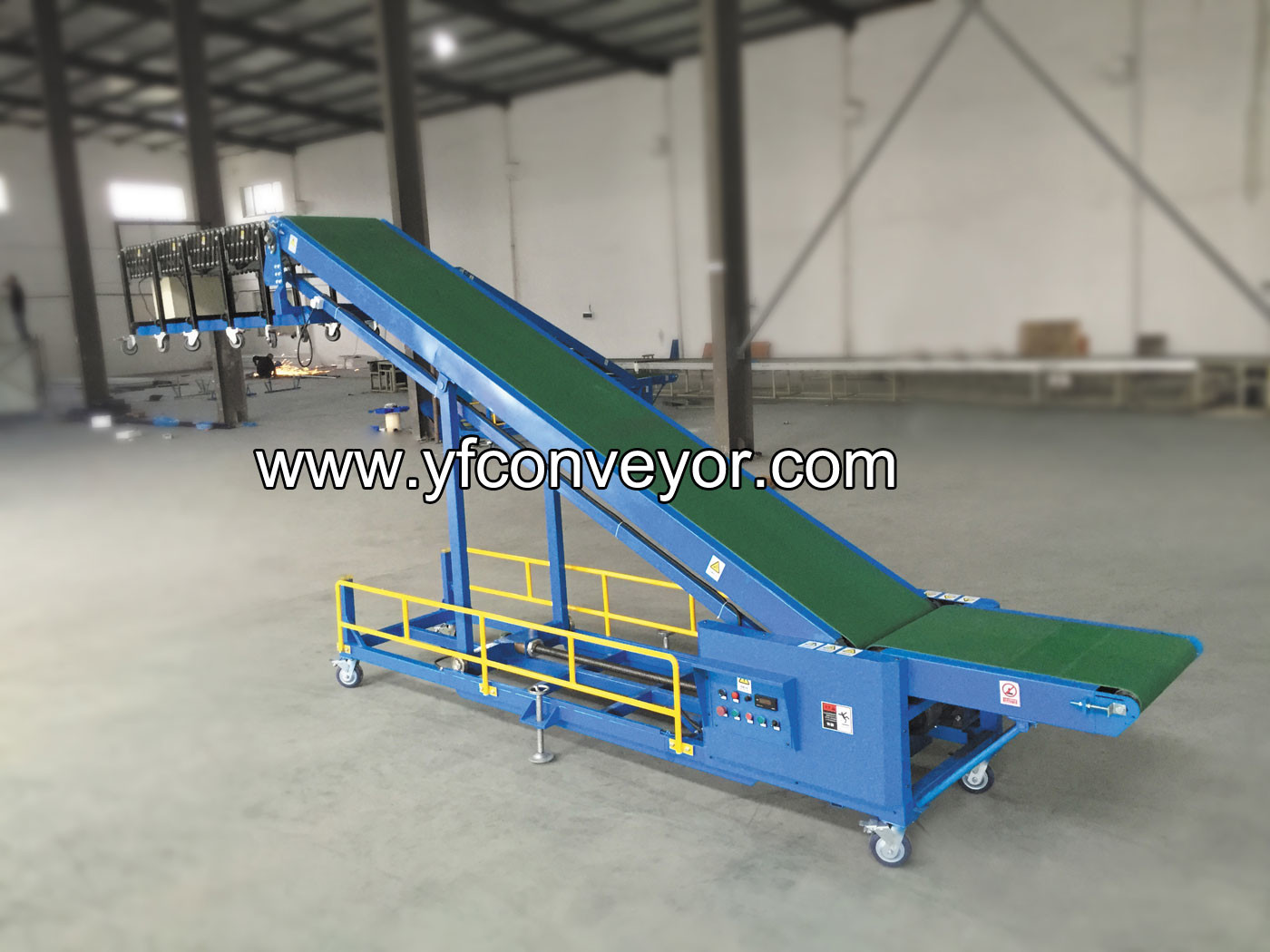 Telescopic portable power and light duty unloading belt conveyor