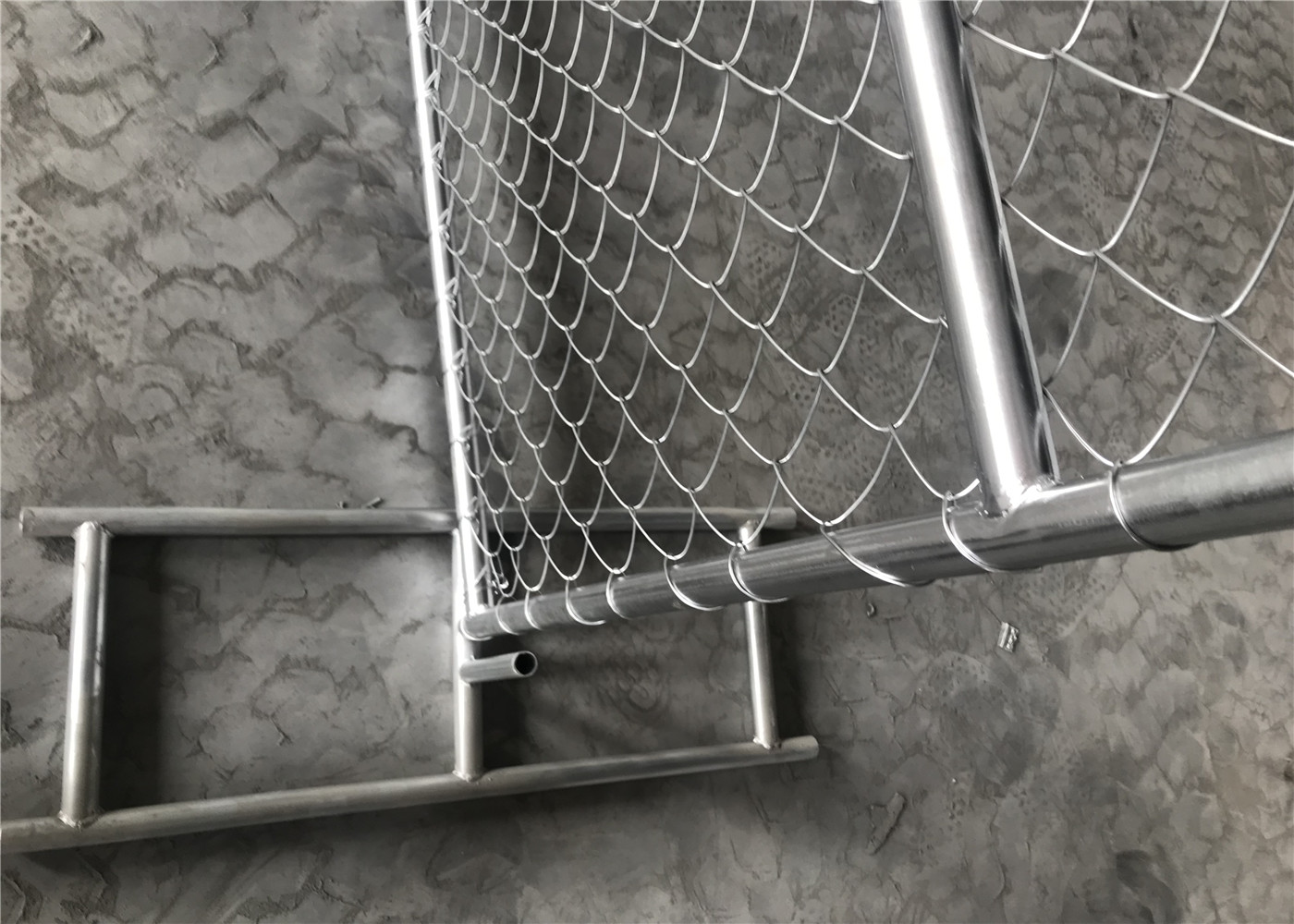6' x 14' “wise man” temporary chain link fence panels tube 1-1/2”diameter /38mm