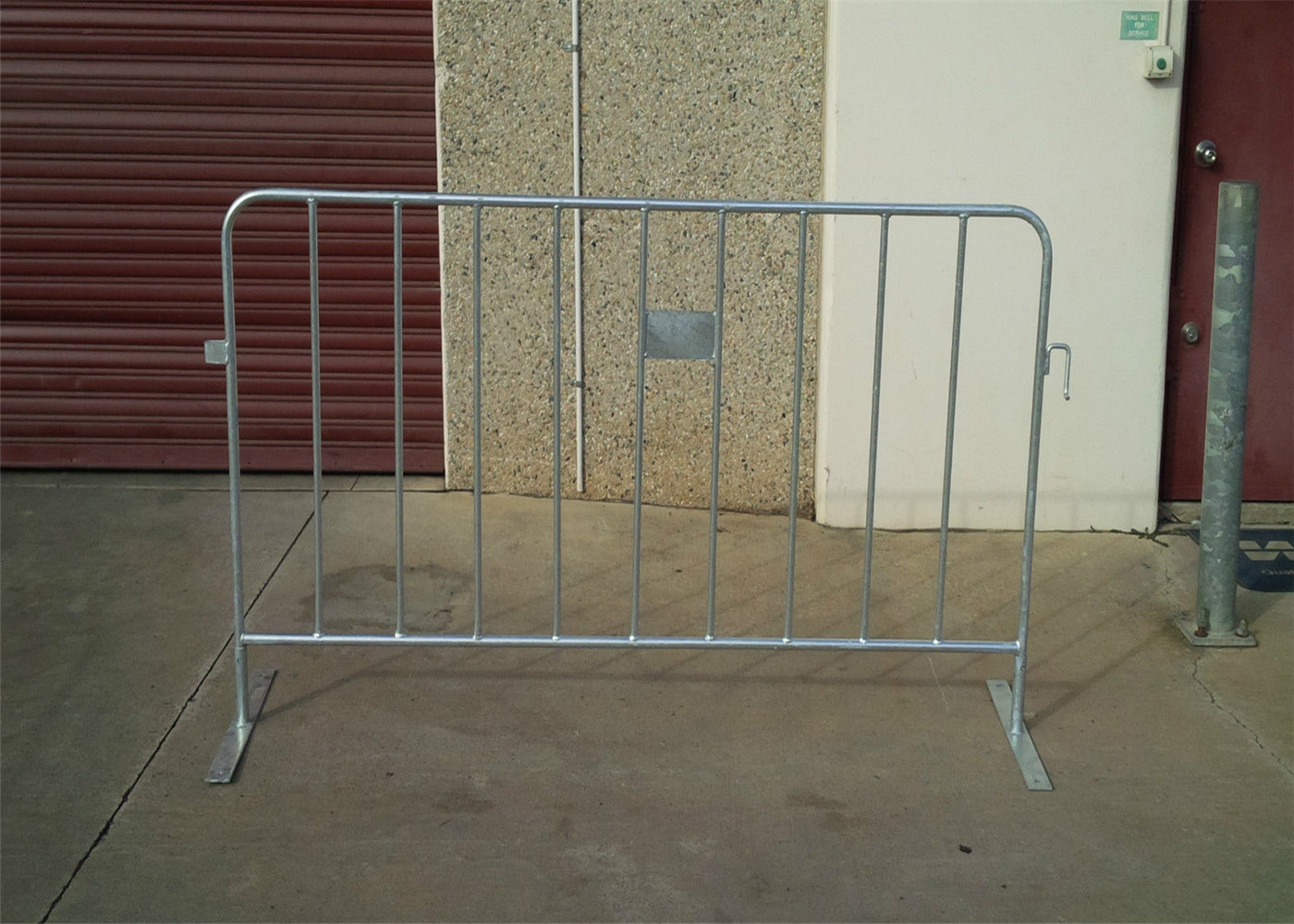 ​Hot-dipped Galvanized Crowd Control Barriers