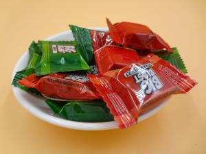 China Strawberry Flavor Bubblegum Chewing Gum Candy Cute Assorted Popular wholesale