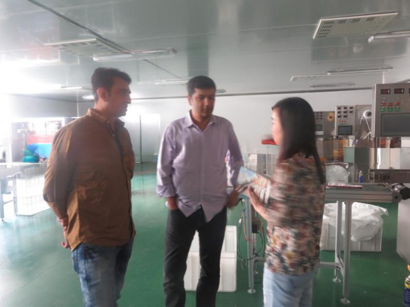 Raw Material Release Paper First Aid Plaster Making and Packing Machine KC-2000-E