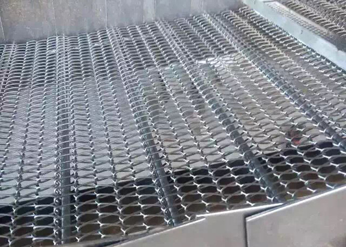 Good Breathability And Corrosion Resistance Stainless Steel Balanced Weave Conveyor Belts