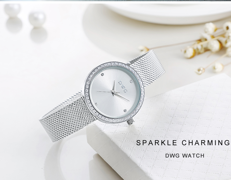 Popular Round Alloy Quartz Watch Water Resistant With Analog Dial Display