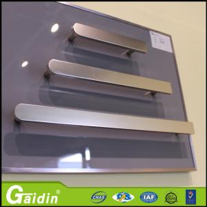 China bedroom kitchen accessories interior foggy siver aluminum furniture handle wholesale