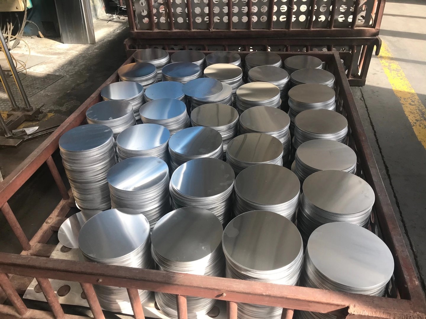 Round Aluminum Disc Sheet Circle 6.5mm For Pot 1050 1060 1100 H14