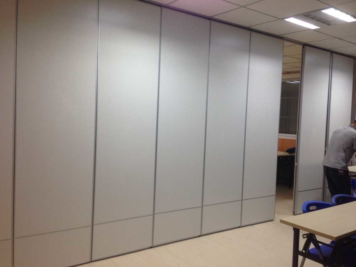 Industrial Mobile Sliding Operable Sound Proof Partitions / Folding Room Dividers