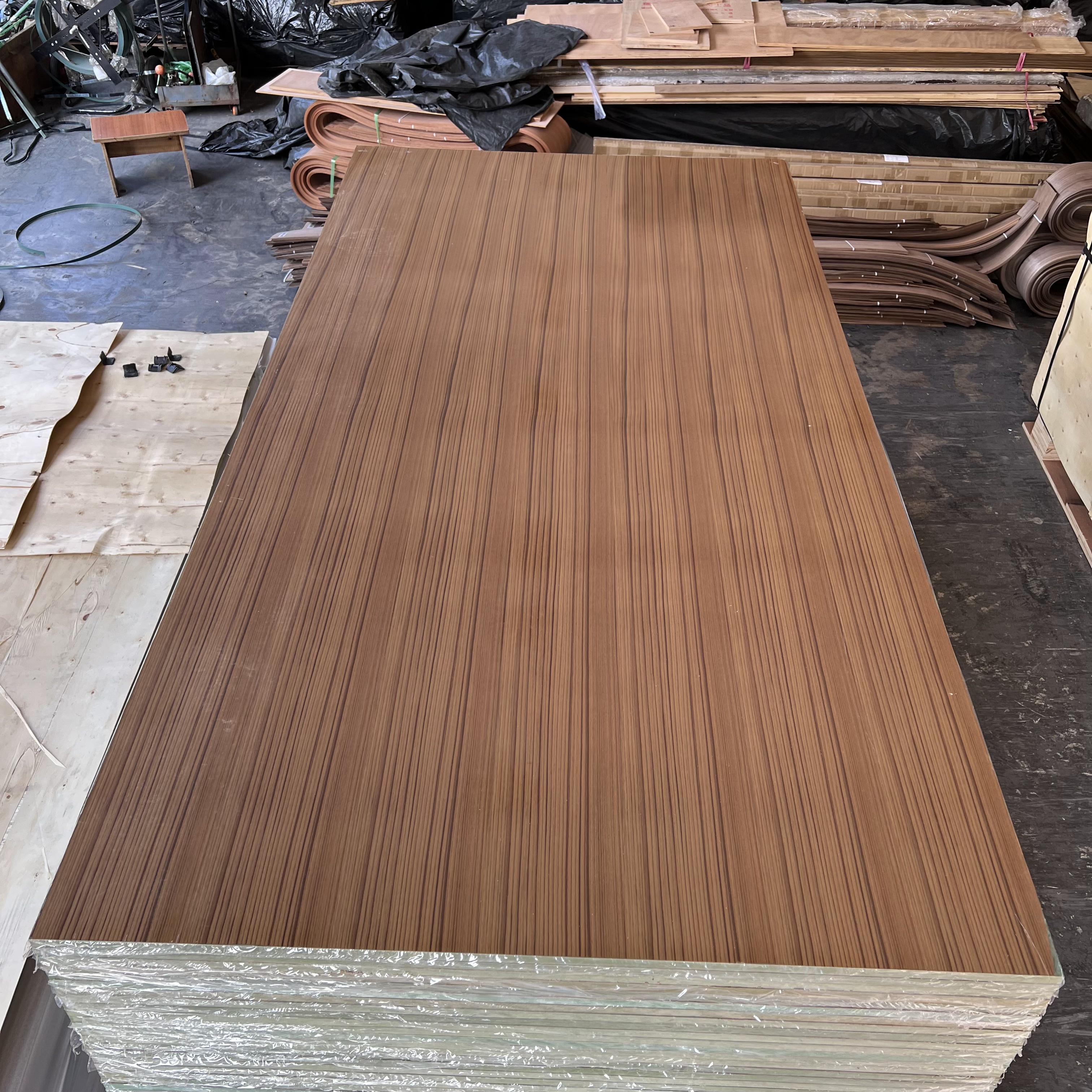 Hot Sale Natural Teak Wood Veneer 0.45mm 1mm 2mm 3mm Natural Plain Cut Veneer Wood Teak Veneers