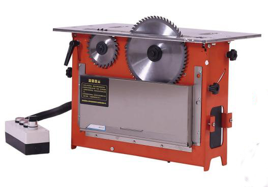 Wood Portable Sliding Table Saw Cutting Machine For Construction Works In Yellow