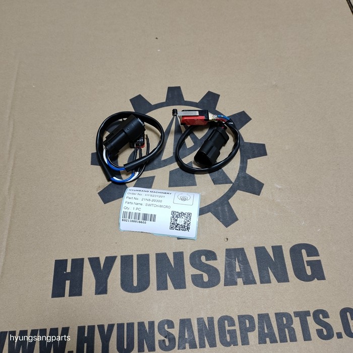 Excavator Switch-micro 21N8-20300 21M5-50250 For R260LC9S R300LC9S