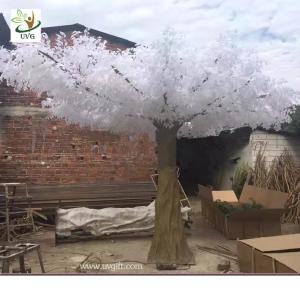 China UVG winter wedding ideas white banyan leaves fake white trees for stage decoration GRE059 wholesale