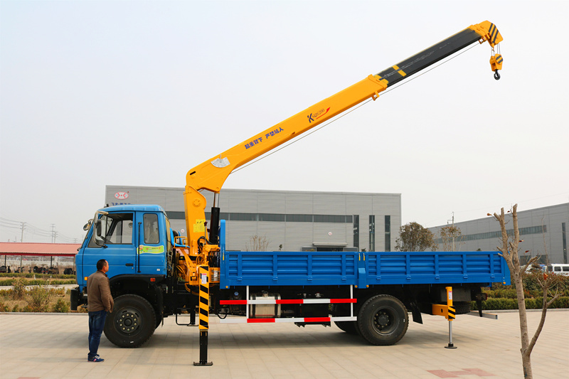 Telescopic Boom Truck Mounted Crane SQ5SK2Q YUNNEI Engine For Construction Lifting
