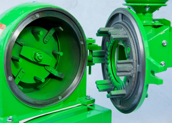 100kg/h 1.1kw Electric Flour Mill Machine For Corn