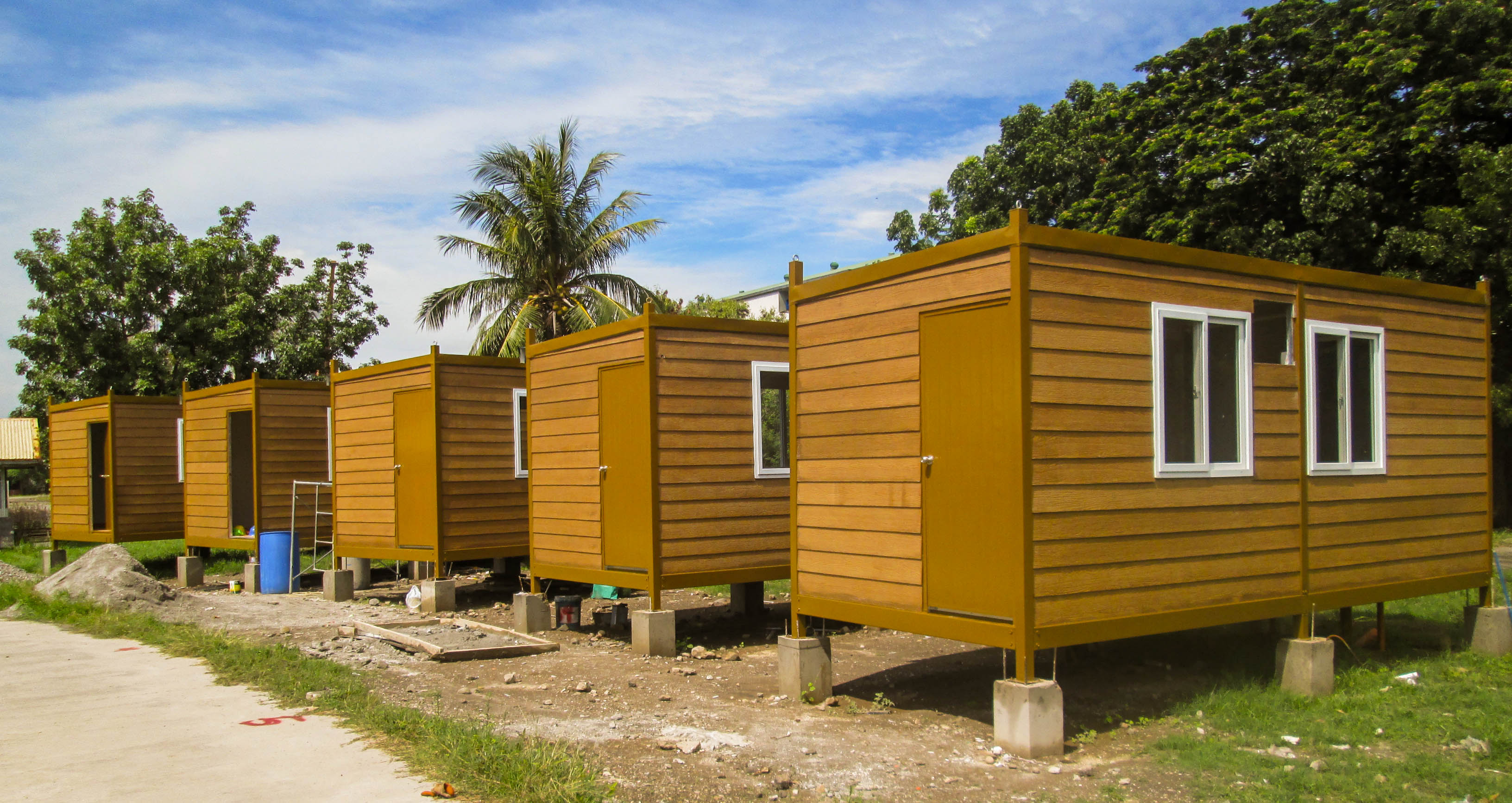 15-30 Years Service Life Professional Customization Flat Pack Homes Hospital Container Home Hurricane Proof Prefabricated