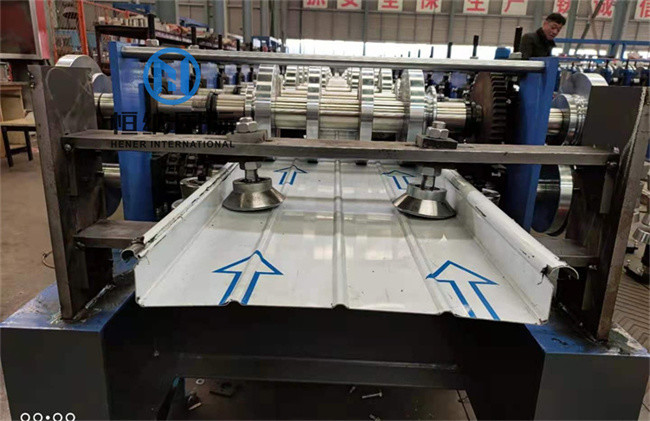 Self Lock Screwless Bemo Sheet Roll Forming Machine Hydraulic