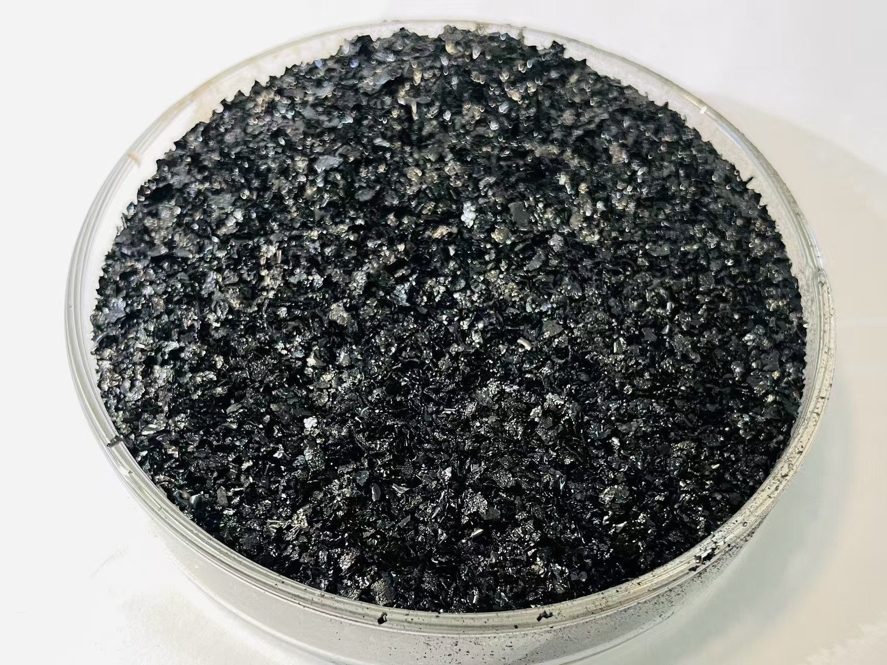 Mineral Sourced Sodium Humate Shinny Flakes For Aquaculture