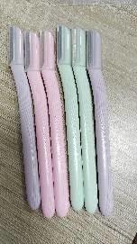 China OEM Eyebrow Razor Injection Molded Parts wholesale