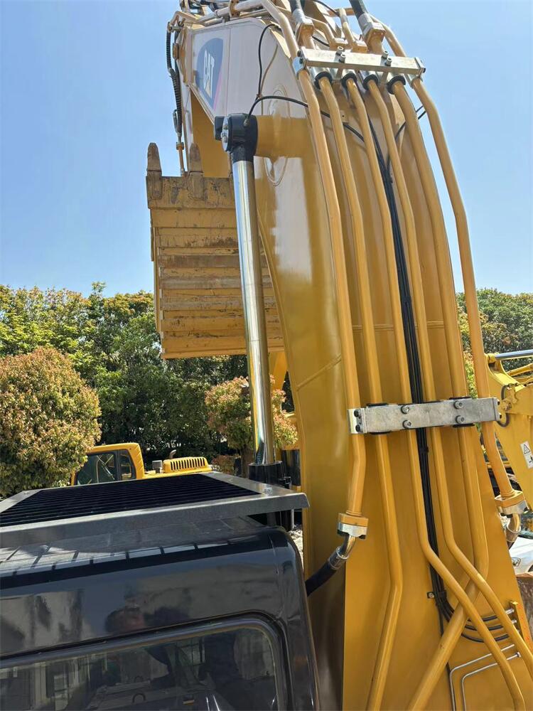 Original Hydraulic Valve Used CAT 336D 330BL Excavator with Low Hours and Low Freight