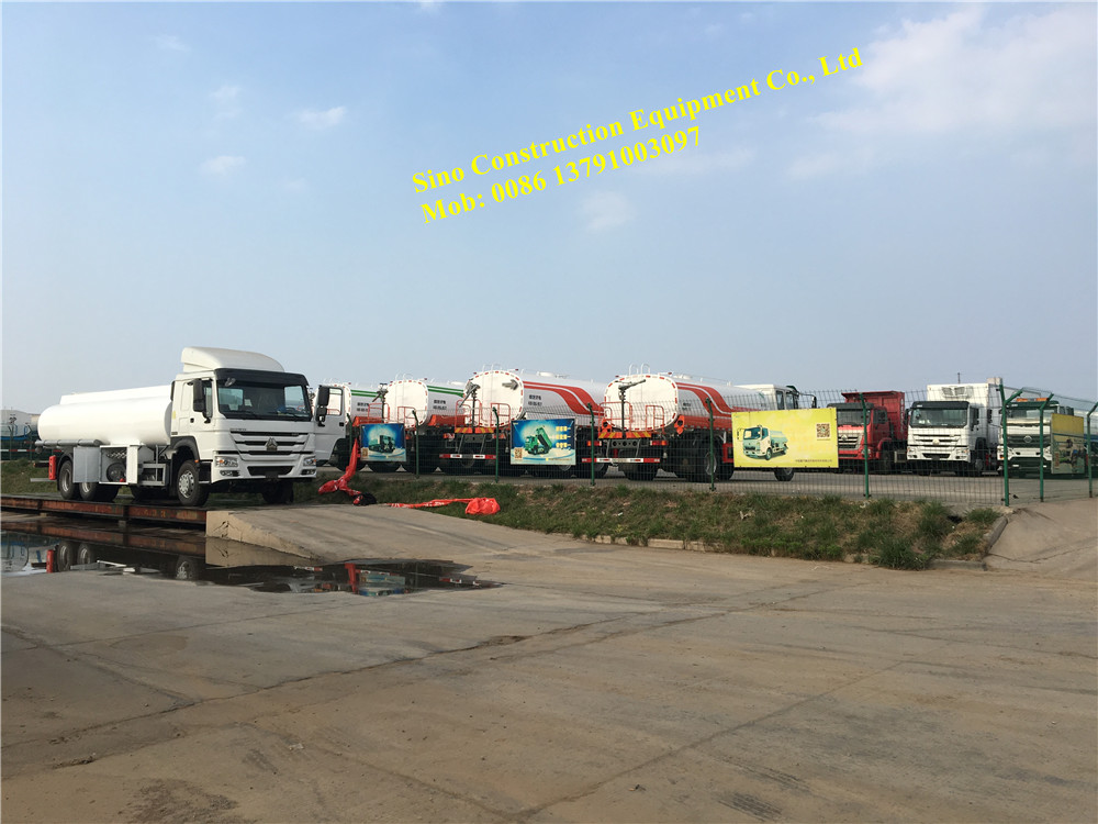 336hp 22000L Wheelbase 4300mm 6x4 Liquid Tanker Truck
