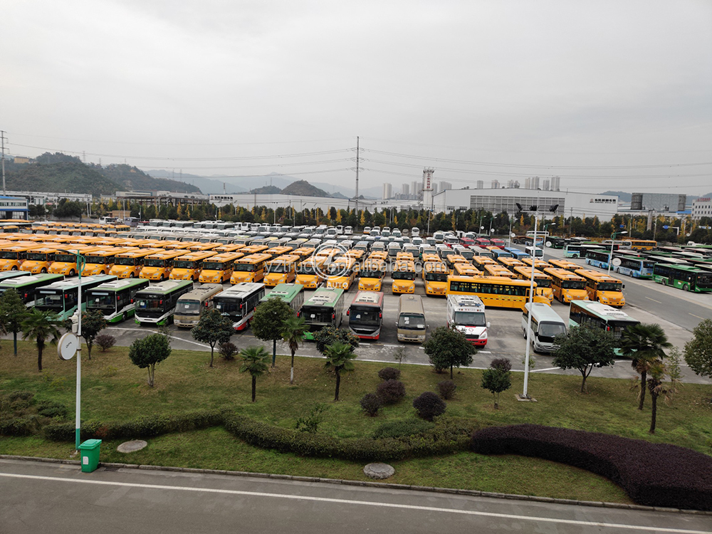 21-40 Seat Large Passenger Bus Smart Travel Electric Mini Bus Fuel Type Electric Sells