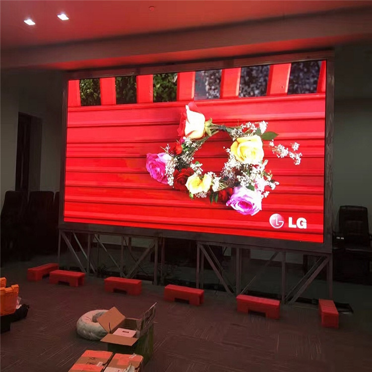 Excellent Visual Effect P4.81 Rental LED Video Wall