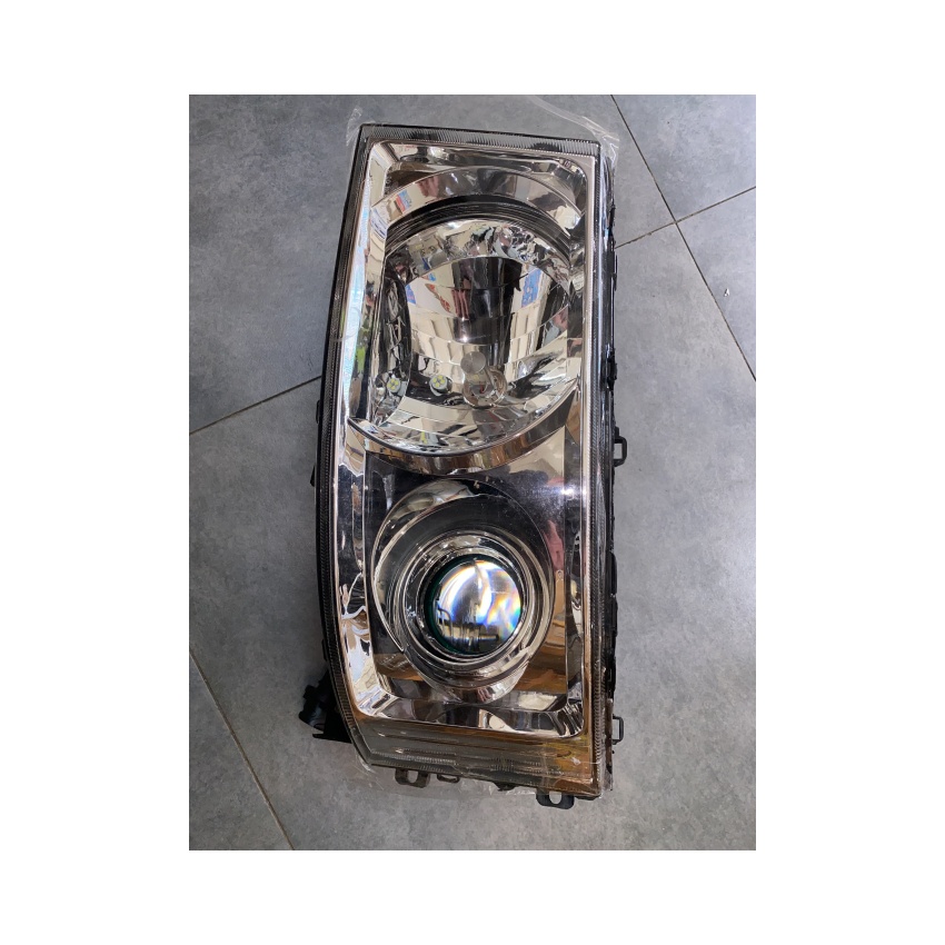 Truck Headlight Accessories Volvo Heavy Duty Europe Car Fitment for Replace/Repair