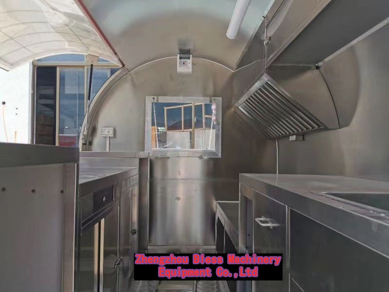 85kms long distance outdoor fast food trailer with durable stainless steel worktable