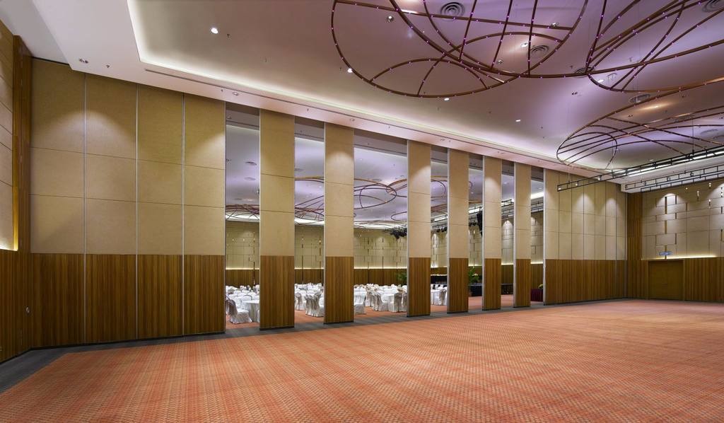 Banquet Hall Movable Wall Partition Folding Sliding Partition Walls for Hotel