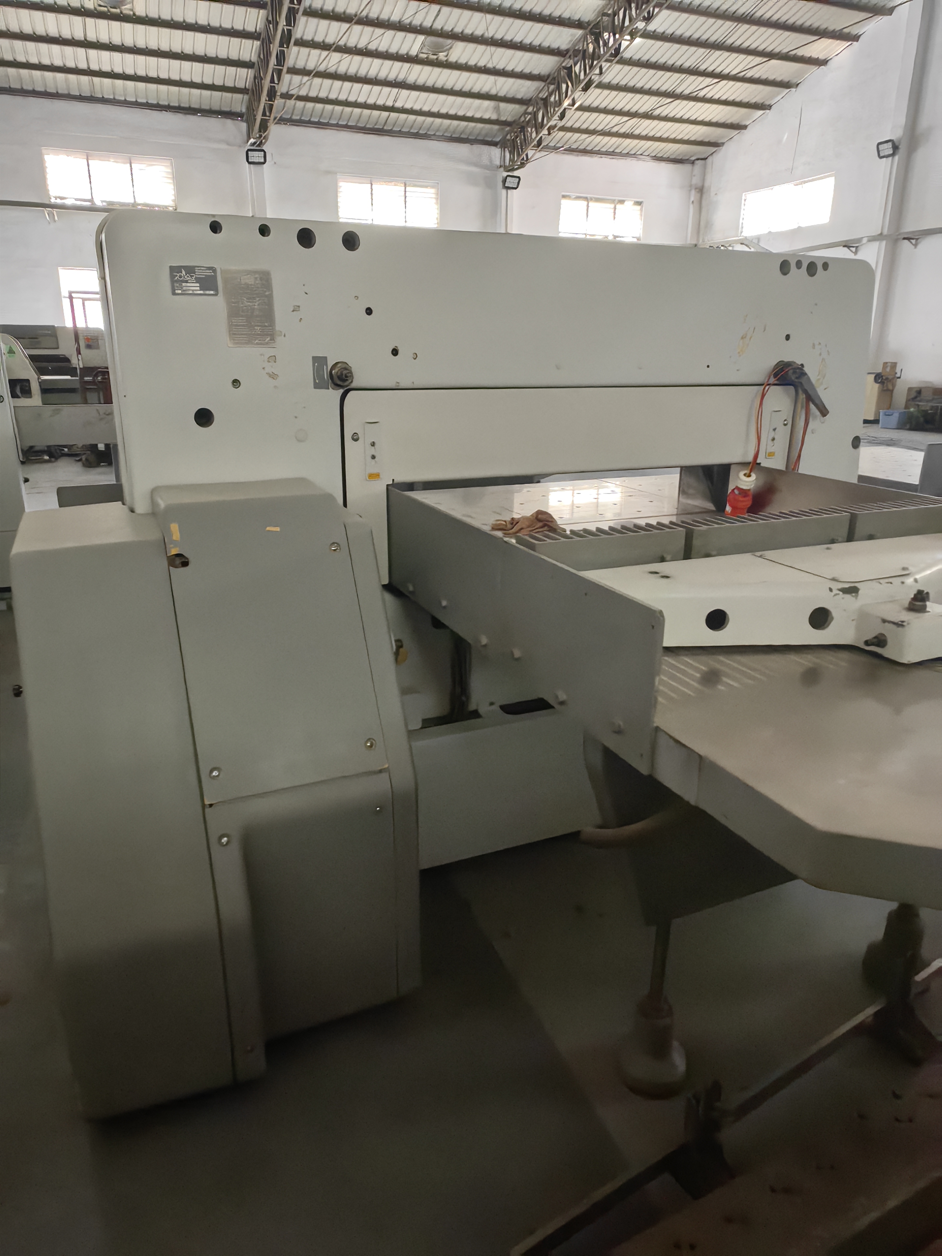 Guillotine Knife Cutting Machine 115E Polar Guillotine Paper Cutter With Computerized Control