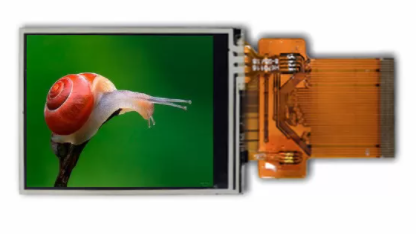 1.77 Inch TFT LCD Screen with 128x126 Dots Resolution and 160 Nits Brightness for Compact Display Applications