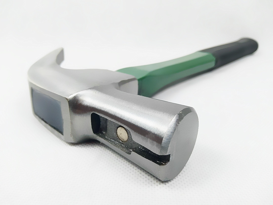 Industrial Grade Safer And More Durable British Type Carbon Steel Claw hammer with Magnet And Plastic Handle