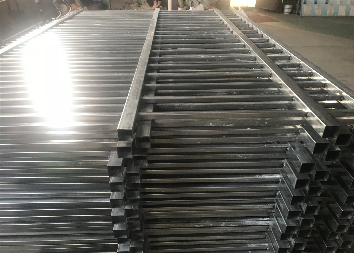 1800mm x 2400mm Garrison Fencing 2100mmx2400mm Panels Stain Black Interpon Powder Rail 40mm and 50mm Upright 25mm