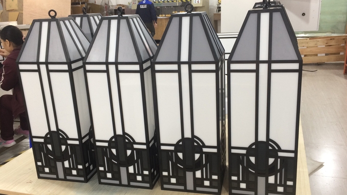 Aurora Retail Visual Merchandising Displays Chromed For Showcase Products