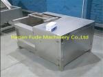 Sweet potato cleaning and peeling machine