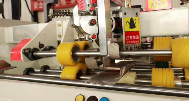 Single Piece Corrugated Box Stitching Machine 2800*1500mm Semi Automatic