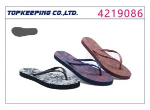 China PE Womens Thong Slippers Basic White And Black wholesale