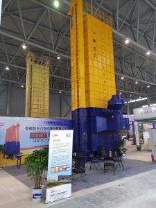 China Horizontal Multislot 30000kg Batch Indrect Rice Dryer Machine wholesale